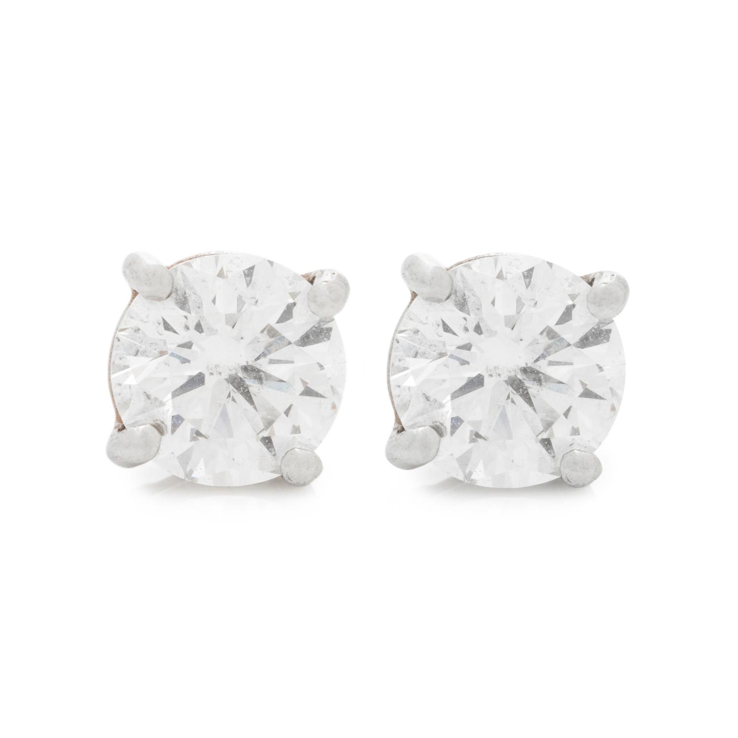 DIAMOND STUD EARRINGS