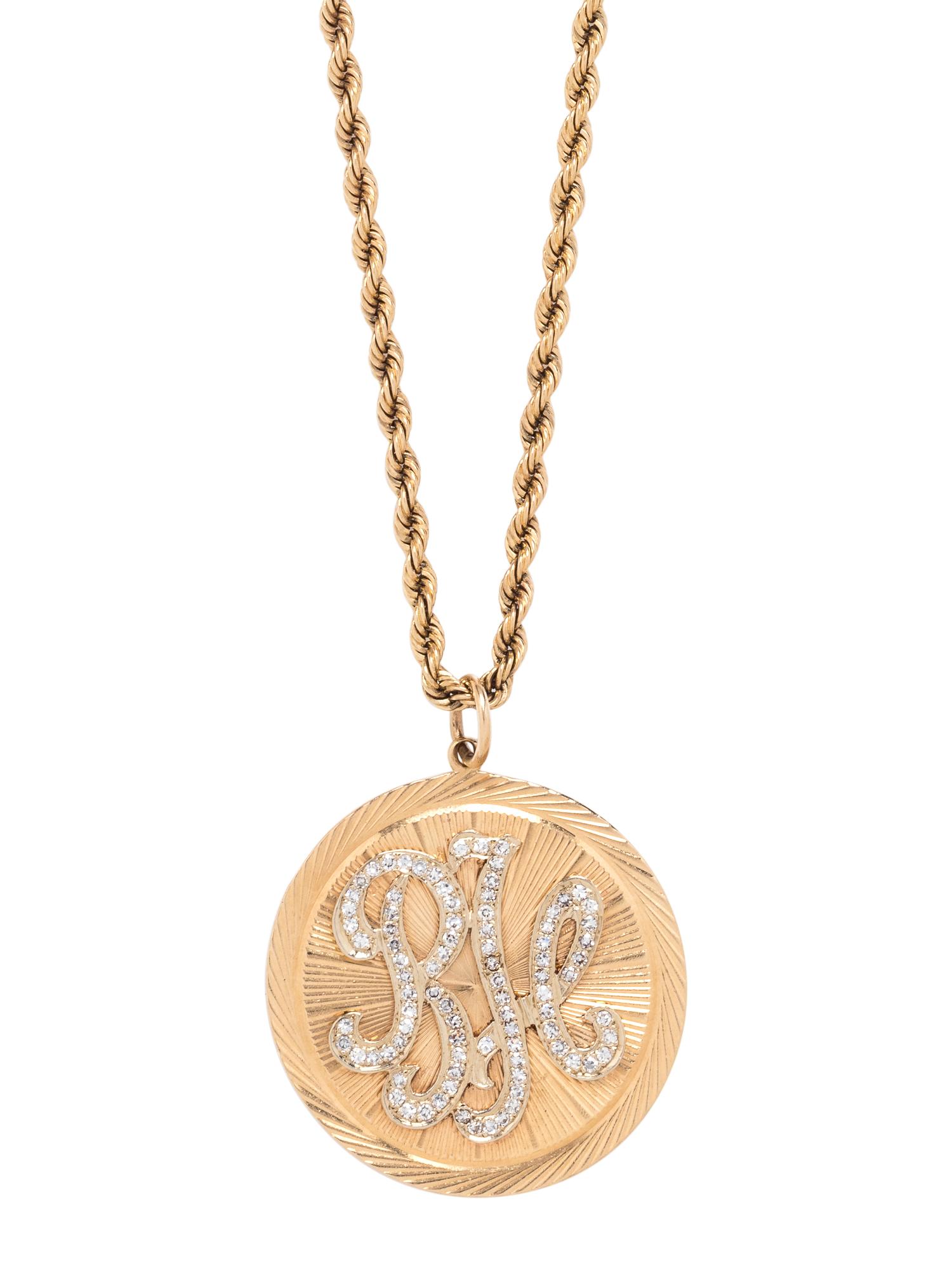 YELLOW GOLD AND DIAMOND PENDANT/NECKLACE