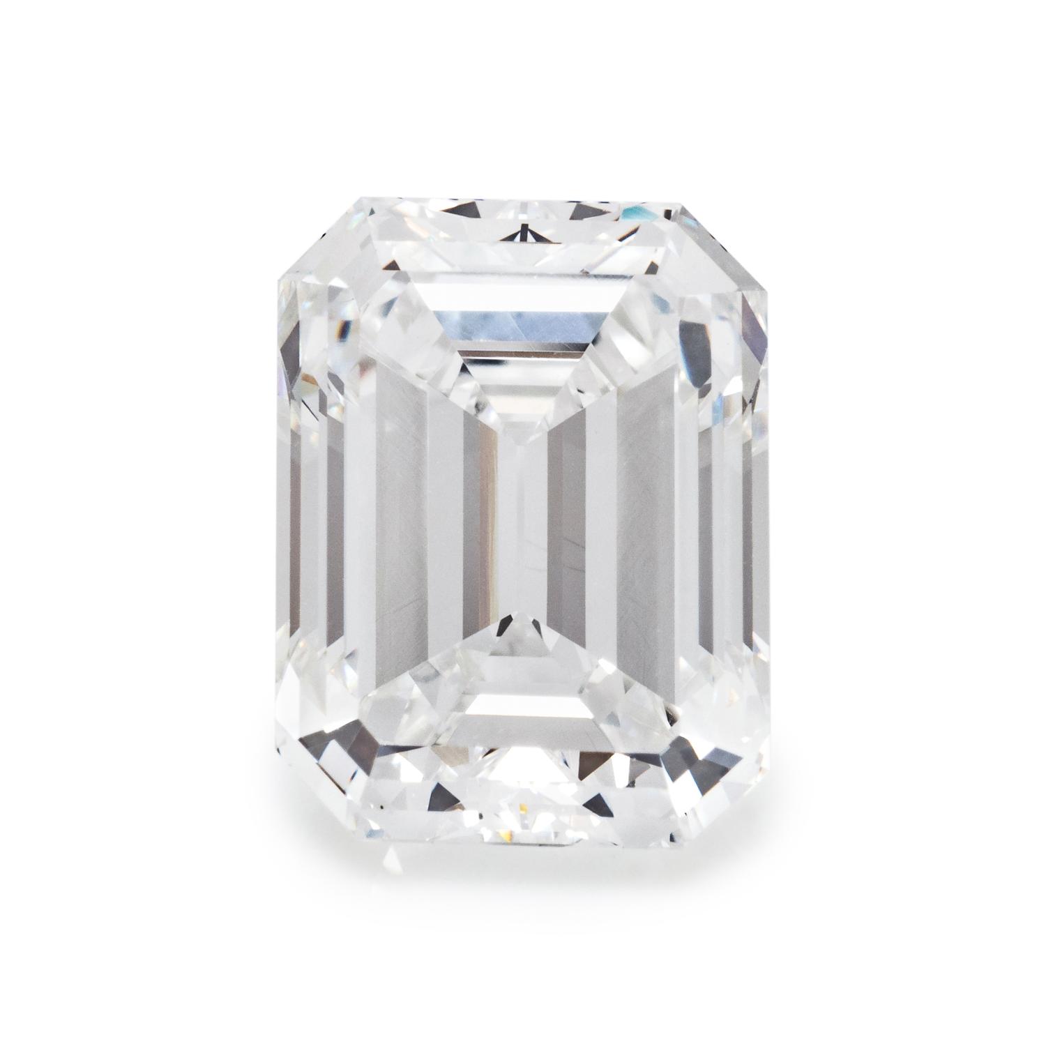 AN EXCEPTIONAL 5.12 CARAT EMERALD CUT DIAMOND