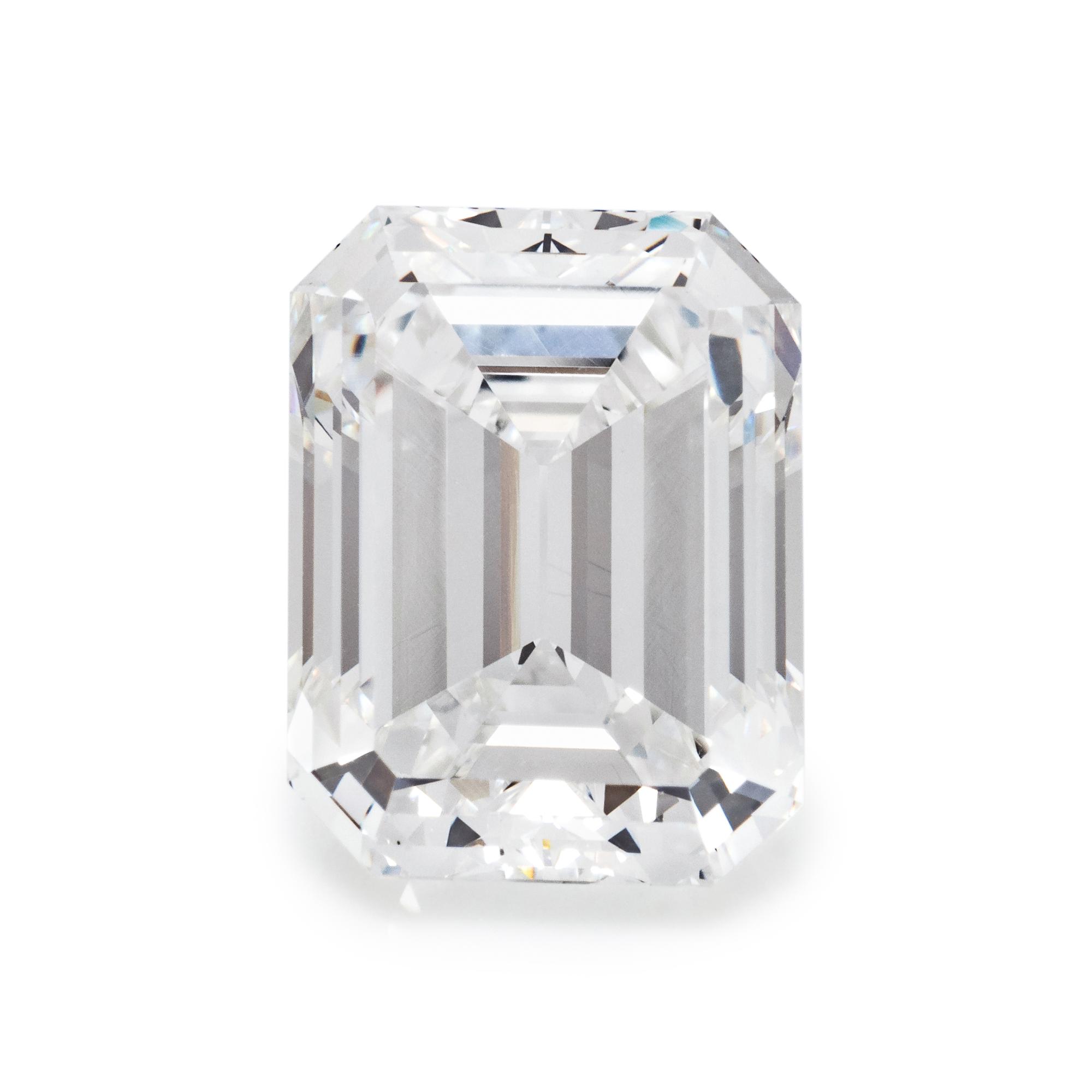 AN EXCEPTIONAL 5.12 CARAT EMERALD CUT DIAMOND