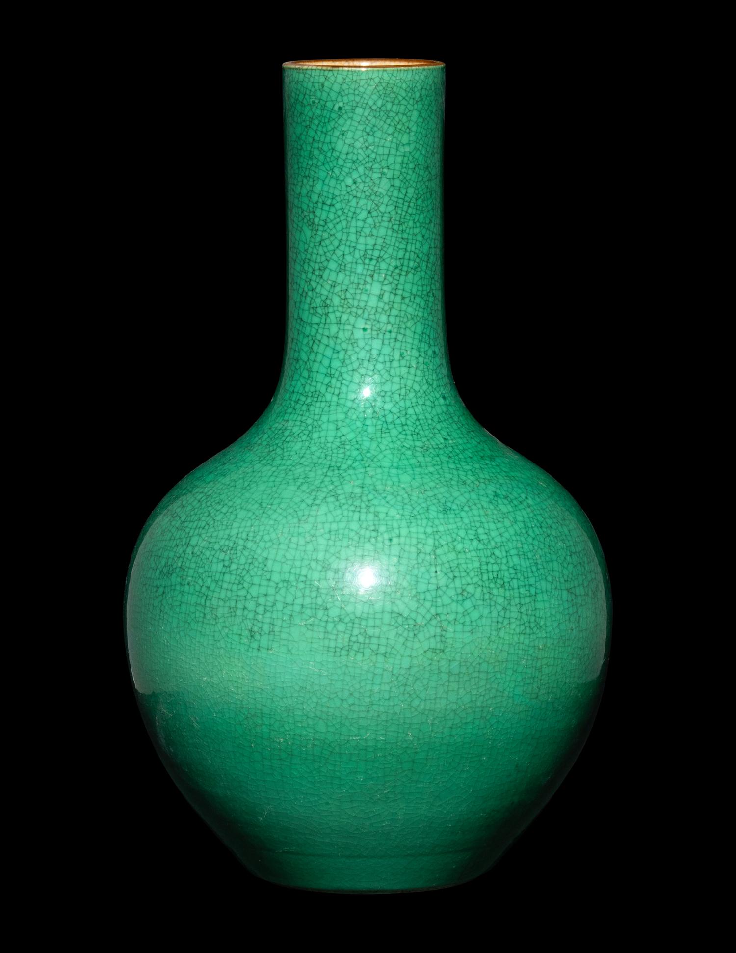 A Chinese Green and Crackle Glazed Porcelain Vase, Tianqiuping
