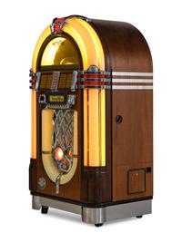 A Wurlitzer Model 1015-CD Juke Box