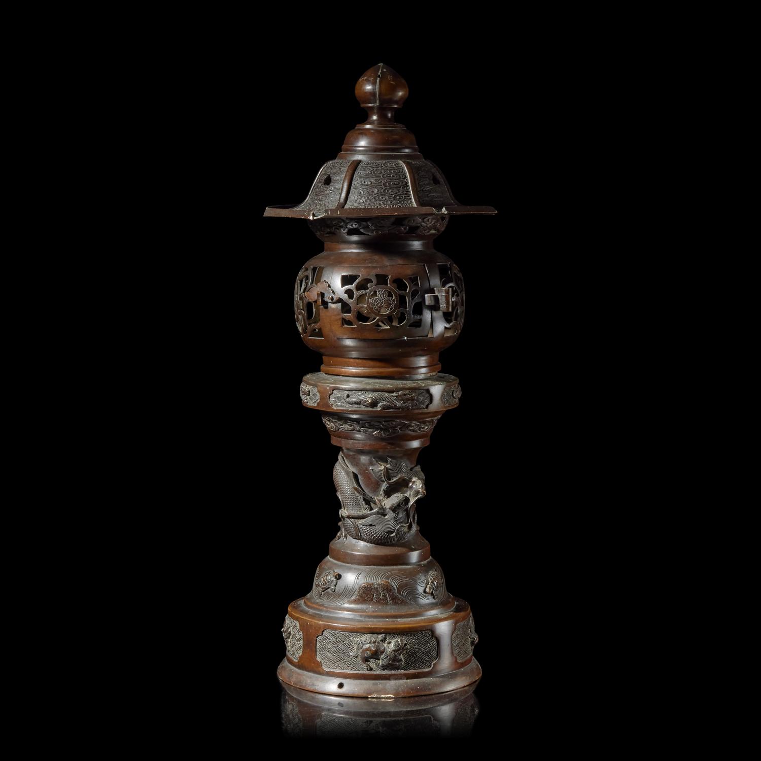 A Japanese Patinated Bronze Lantern, Late Meiji Period — 日本明治时代晚期 铜香炉