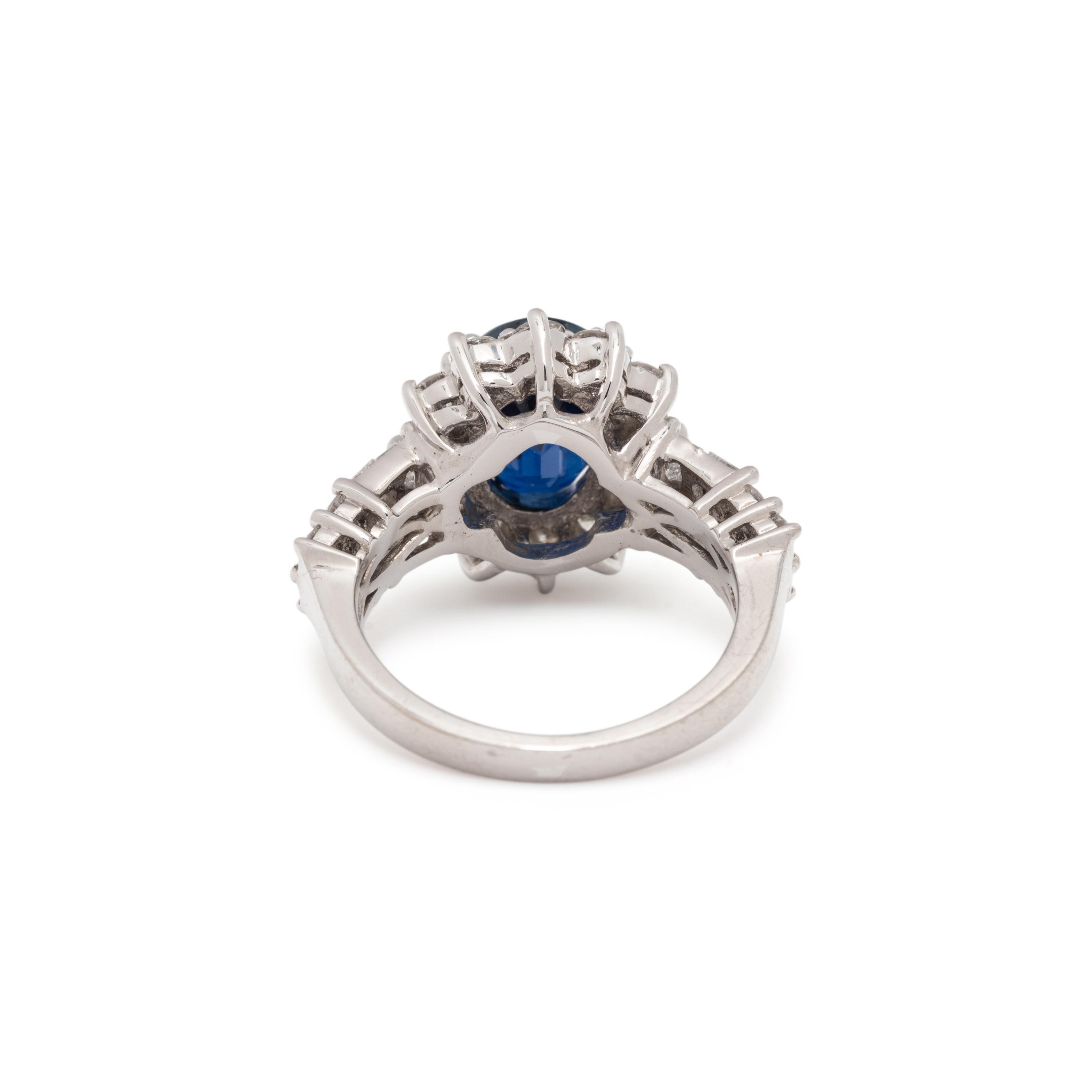 SAPPHIRE AND DIAMOND RING