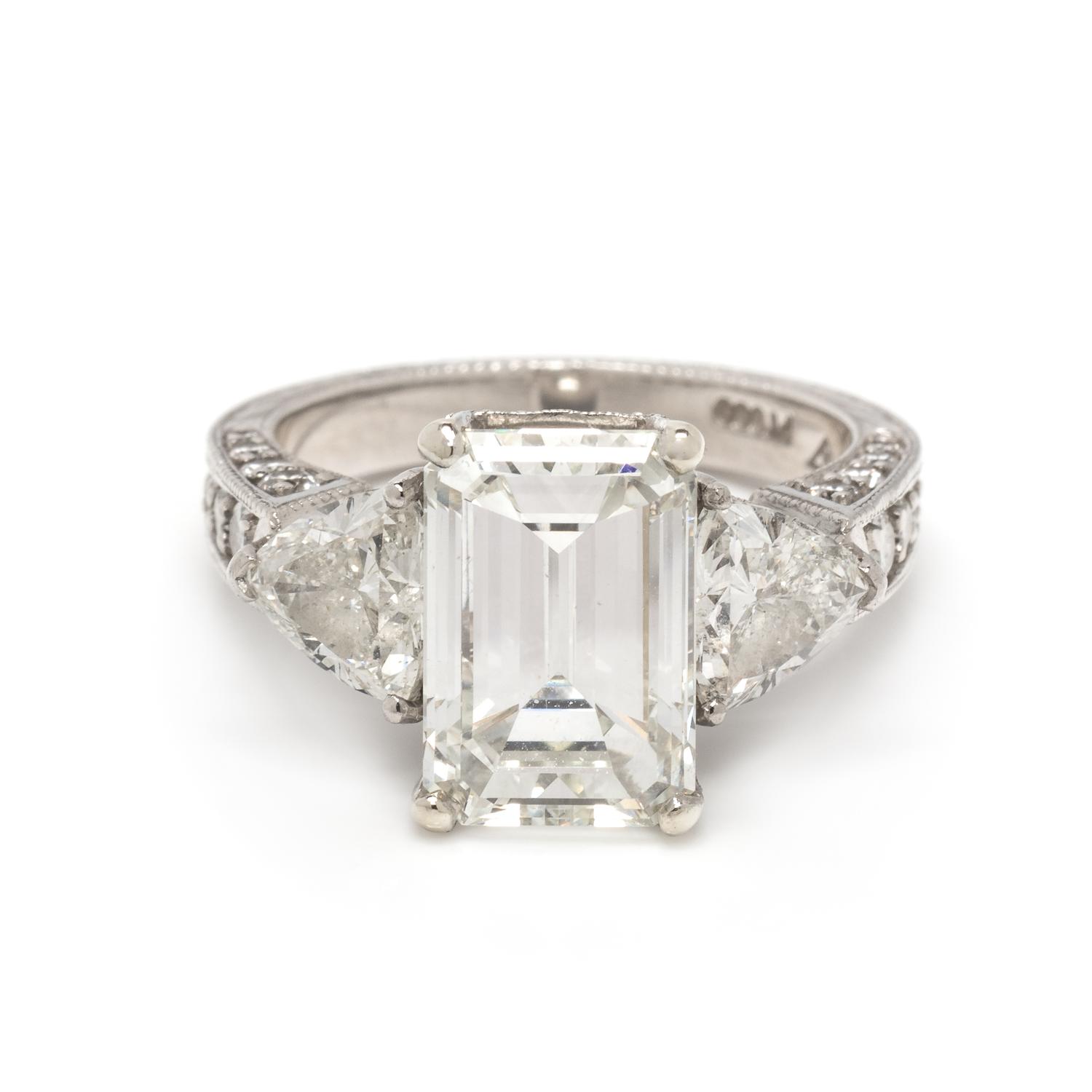DIAMOND RING