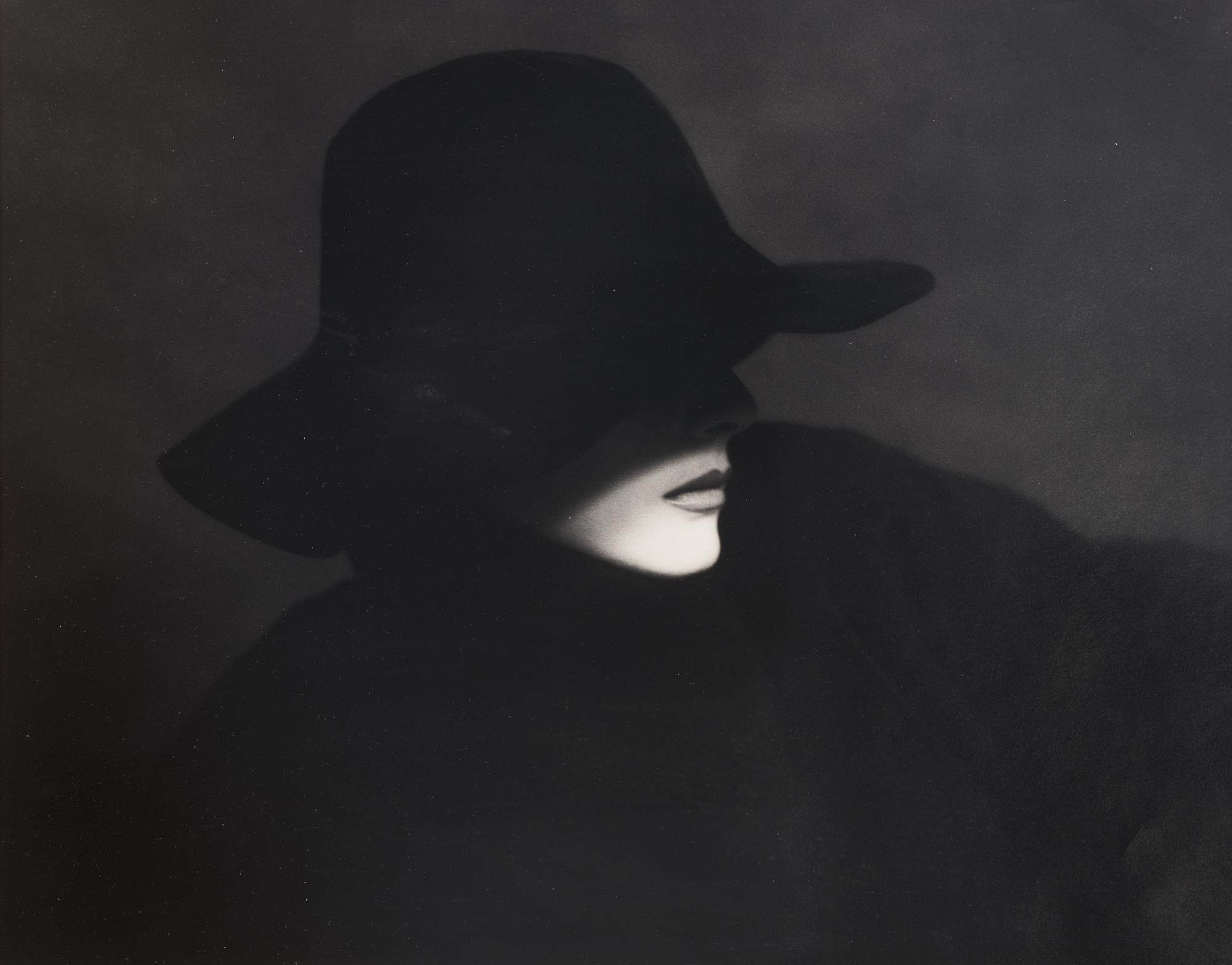 Nellie Nyad in Black Hat, 1952