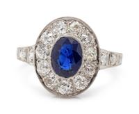 ART DECO, SAPPHIRE AND DIAMOND RING
