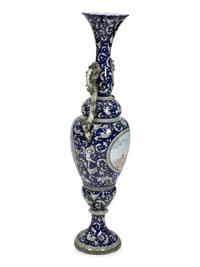 An Italian Majolica Floor Vase