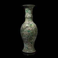 A Large Chinese Famille Verte Porcelain Vase, Late Qing Dynasty 晚清 素三彩花卉地開光博古圖大賞瓶