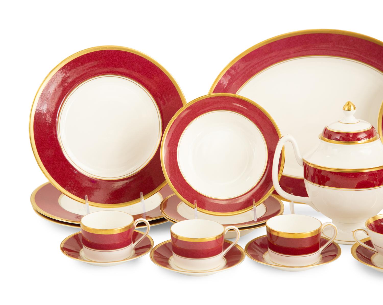 A Coalport Athlone-Marone Porcelain Dinner Service