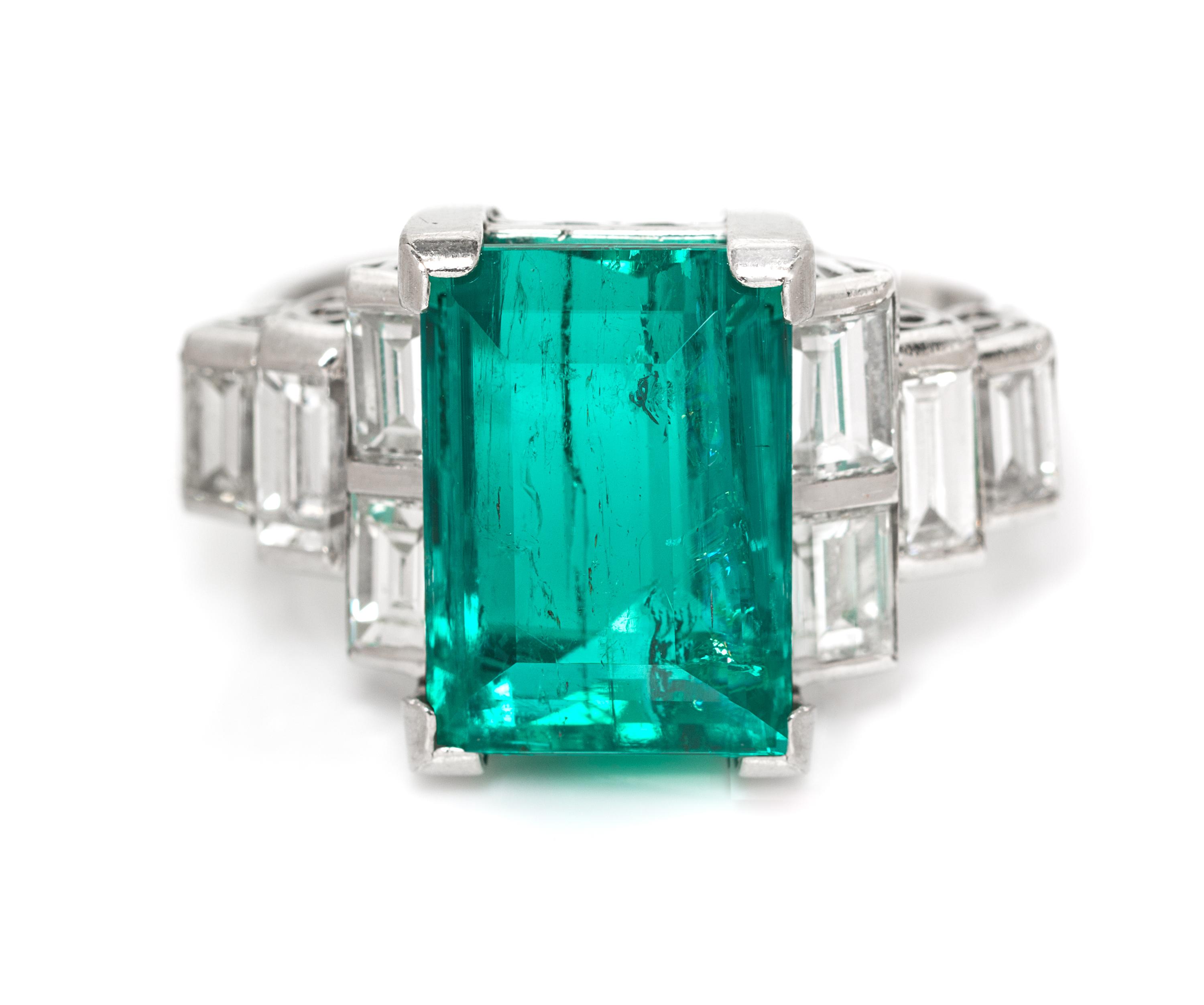 A Platinum, Emerald and Diamond Ring, 5.00 dwts.