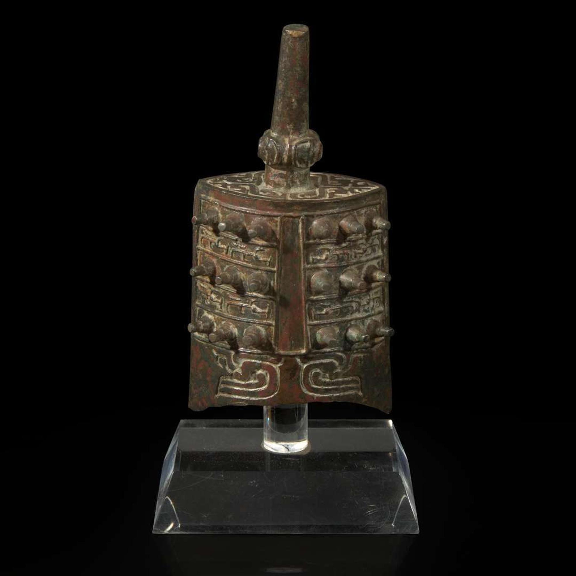 An unusual small Chinese patinated bronze bell, Yongzhong 青铜甬钟 Warring states period ??