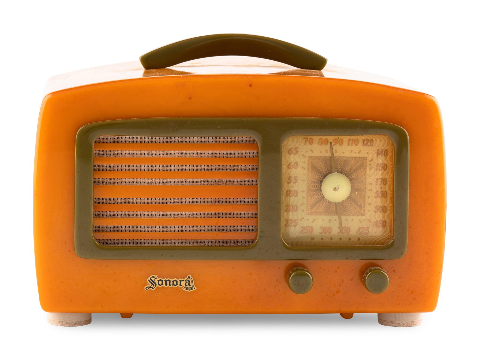 A Sonora Coronet KM Radio