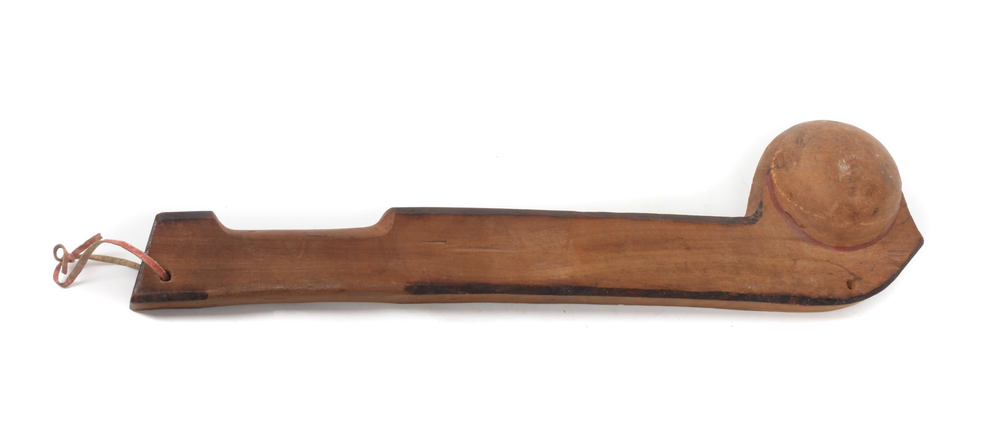 An Ottawa Wood Club Length 20 inches.