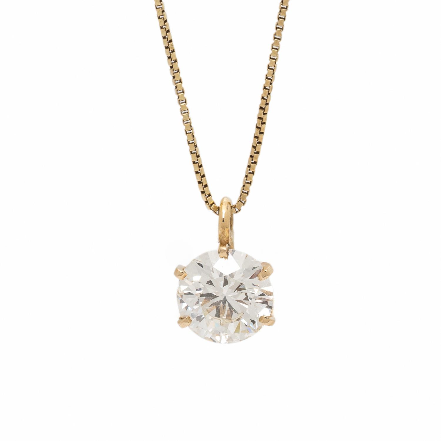 YELLOW GOLD AND DIAMOND NECKLACE