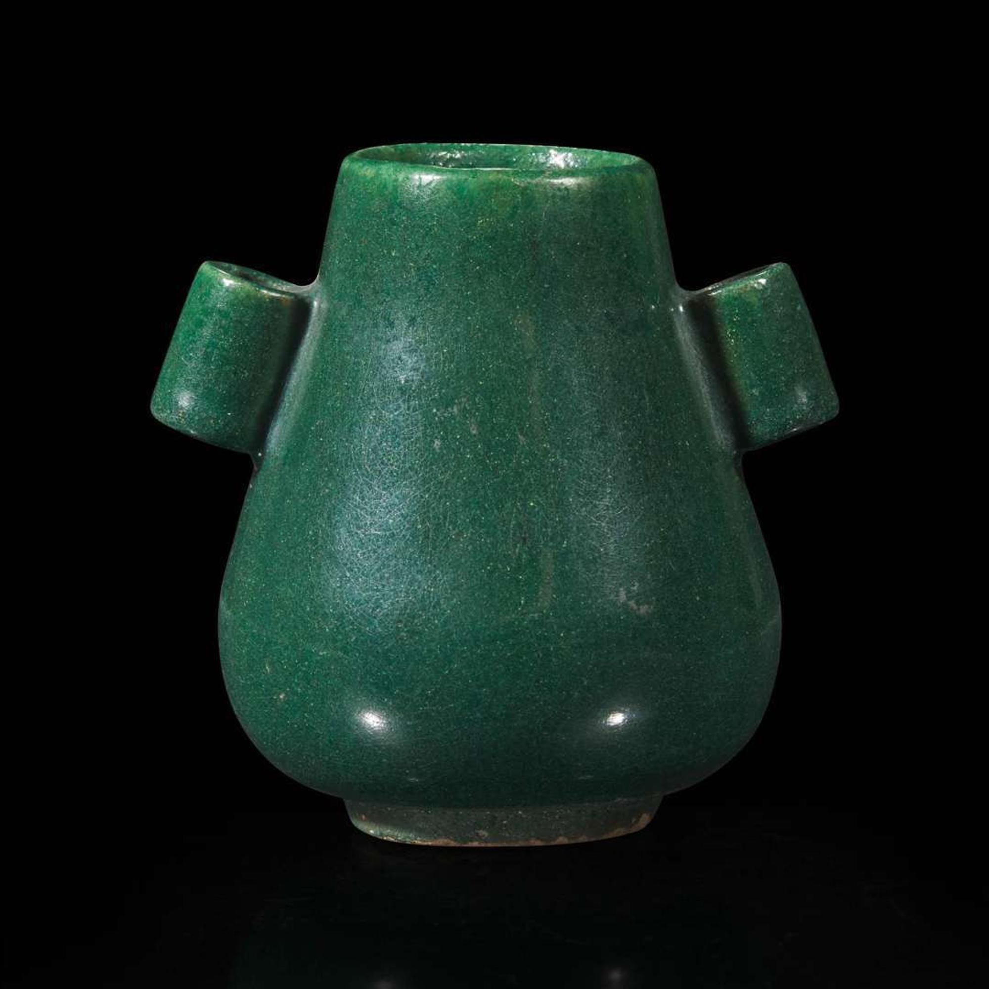 A small Chinese green-glazed Hu-form vase 袖珍绿釉壶式瓶 Molded six-character Qianlong seal mark ???????