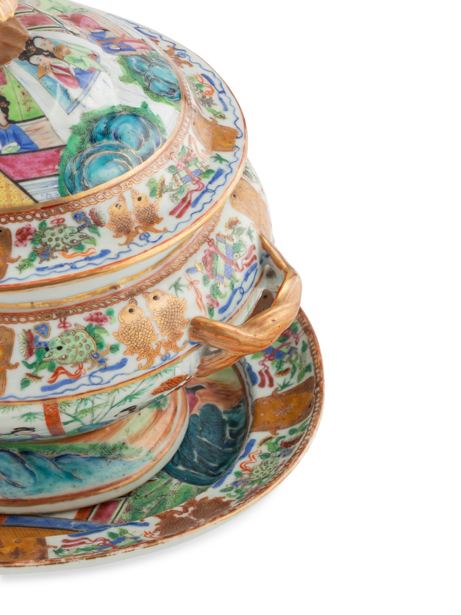 A Chinese Export Porcelain Tureen and Underplate