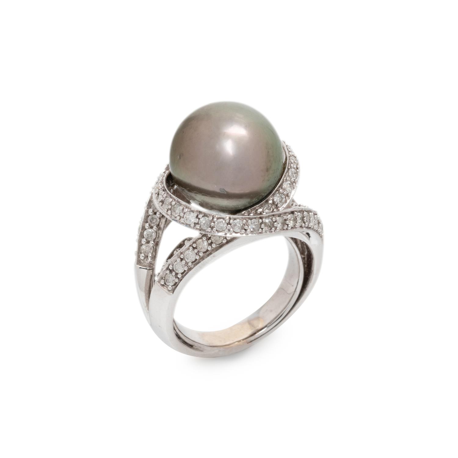 CULTURED TAHITIAN PEARL AND DIAMOND RING