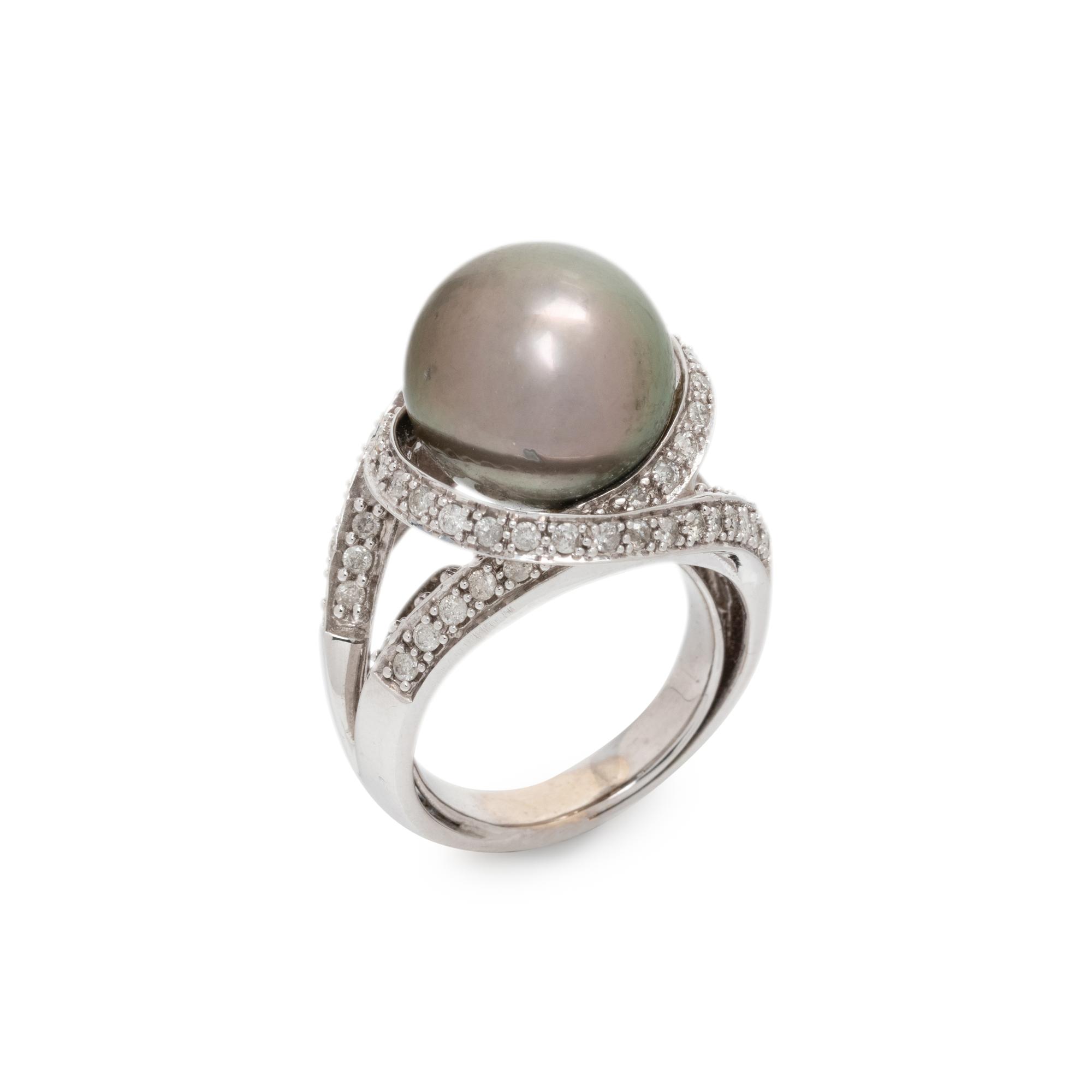 CULTURED TAHITIAN PEARL AND DIAMOND RING