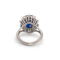 SAPPHIRE AND DIAMOND RING