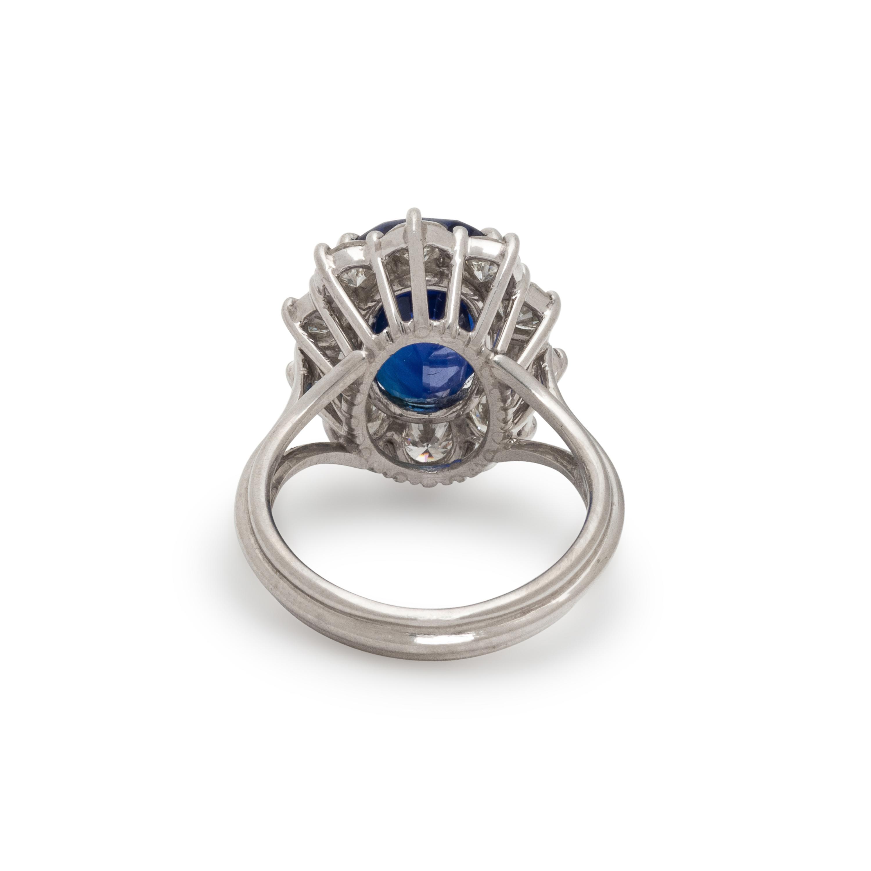 SAPPHIRE AND DIAMOND RING