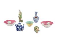 Six Chinese Porcelain Articles