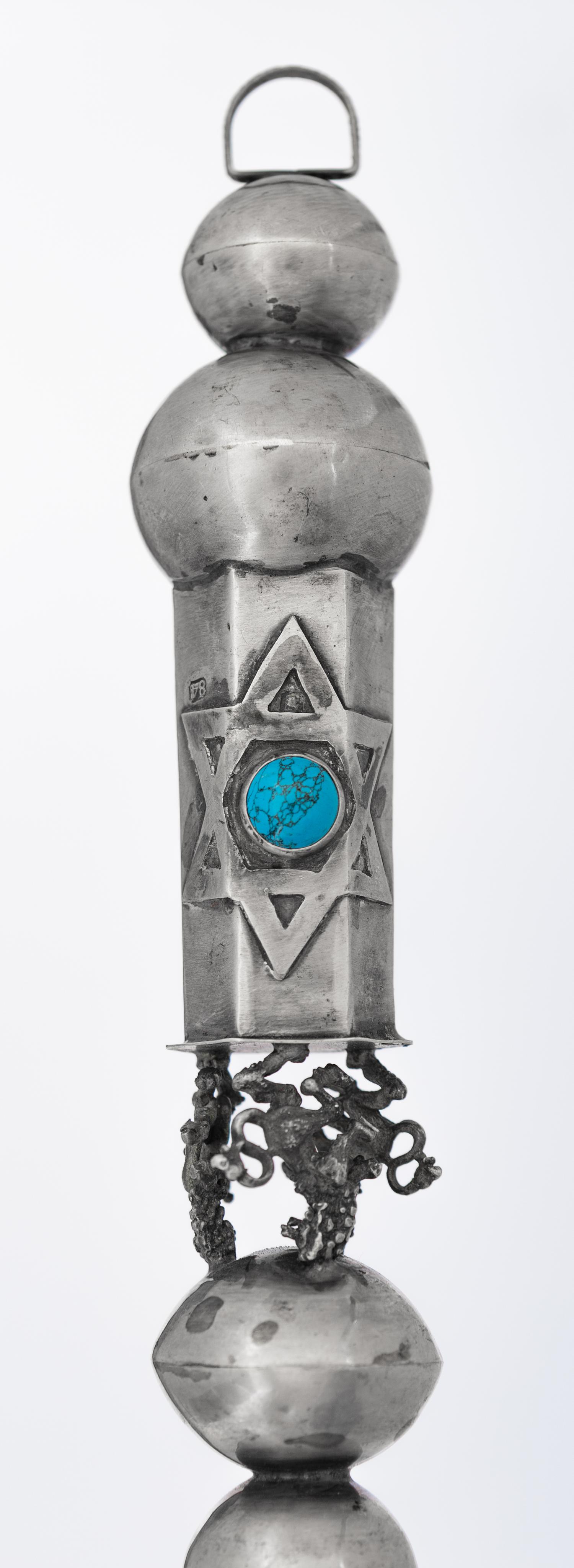 A Collection of Five Russian Silver Yads