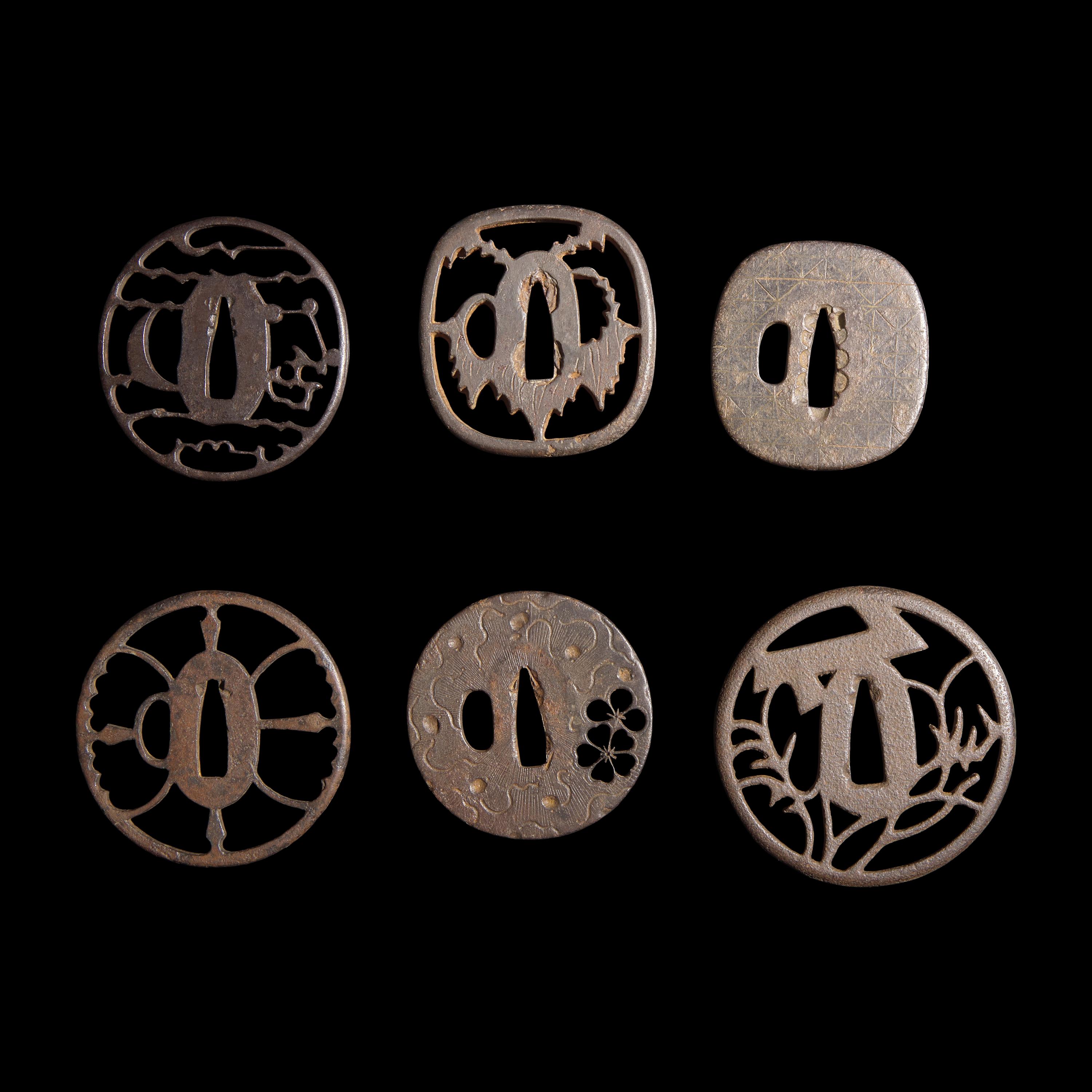 Six Japanese Mixed Metal Tsuba, Edo Period, 18th/19th century — 日本江戶時代 刀镡一組六件