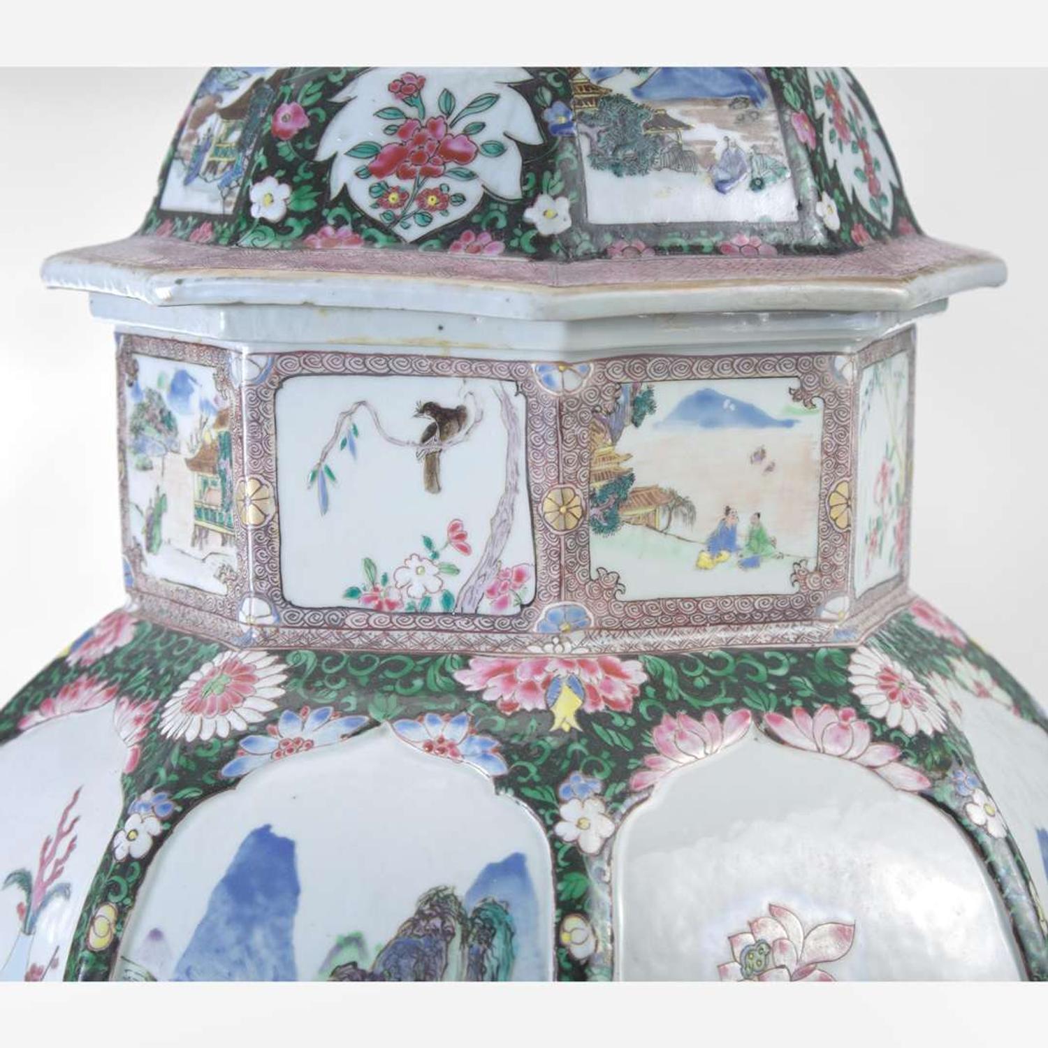 An impressive associated pair of famille rose-decorated porcelain large jars and covers ?????????? ????