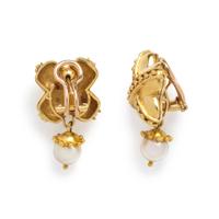 ELIZABETH LOCKE, YELLOW GOLD AND CULTURED PEARL SET