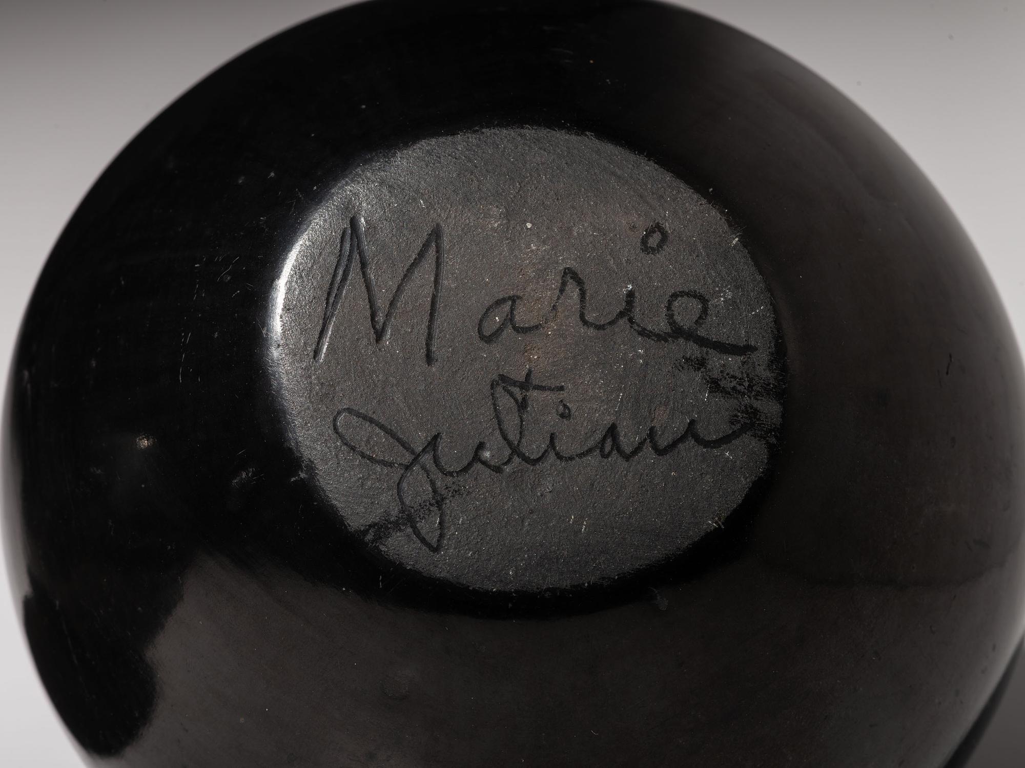 Blackware Pottery 1925-1943