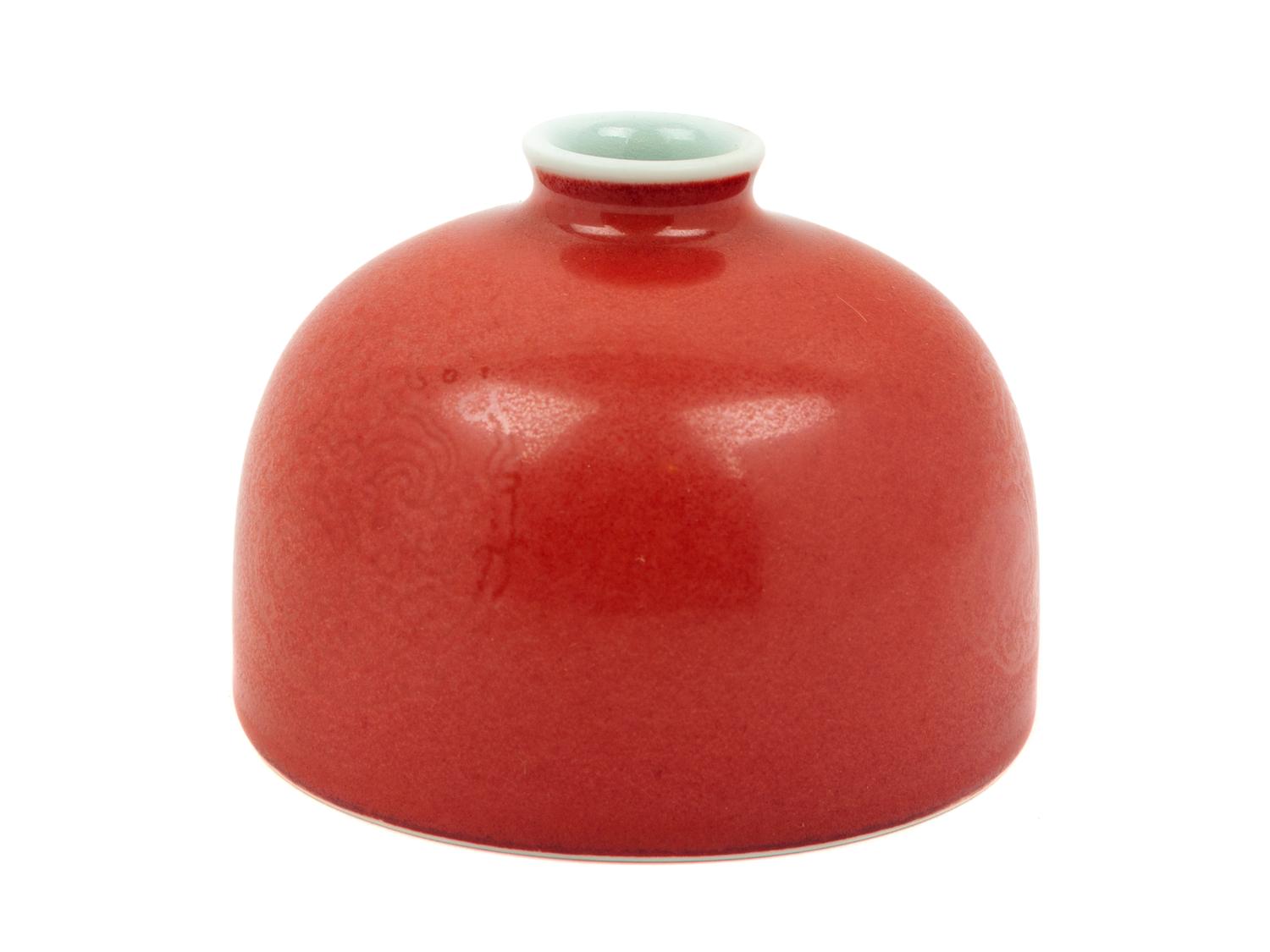 A Chinese Peachbloom Glazed Porcelain Beehive Water Pot, Taibaizun
