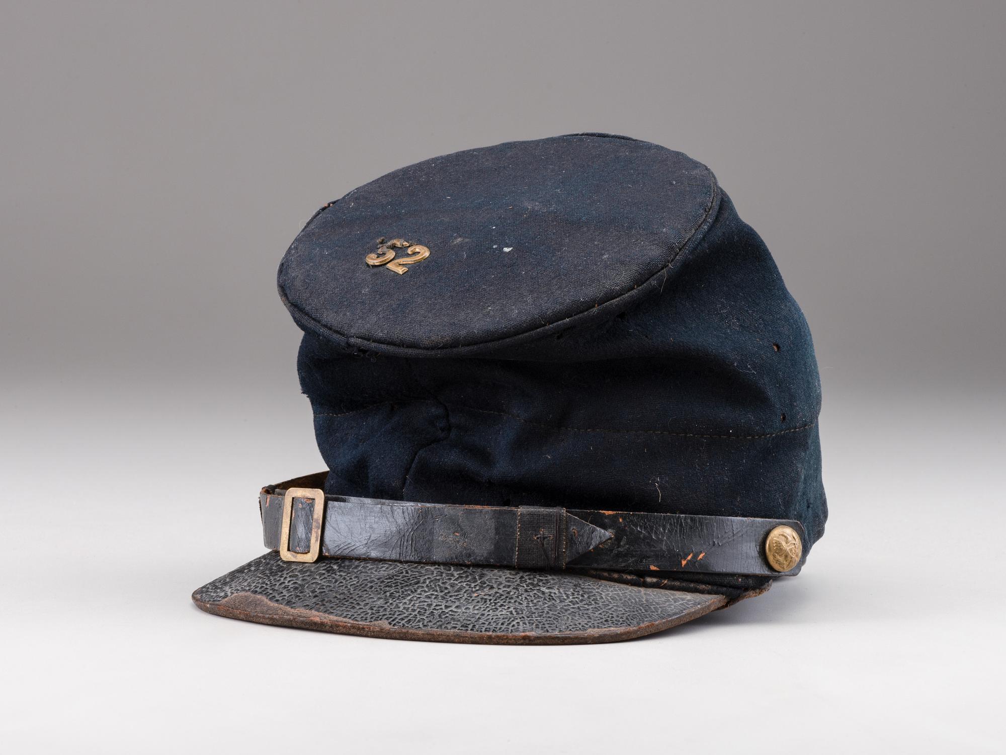 [CIVIL WAR]. 52nd Massachusetts Volunteers forage cap and tinware.