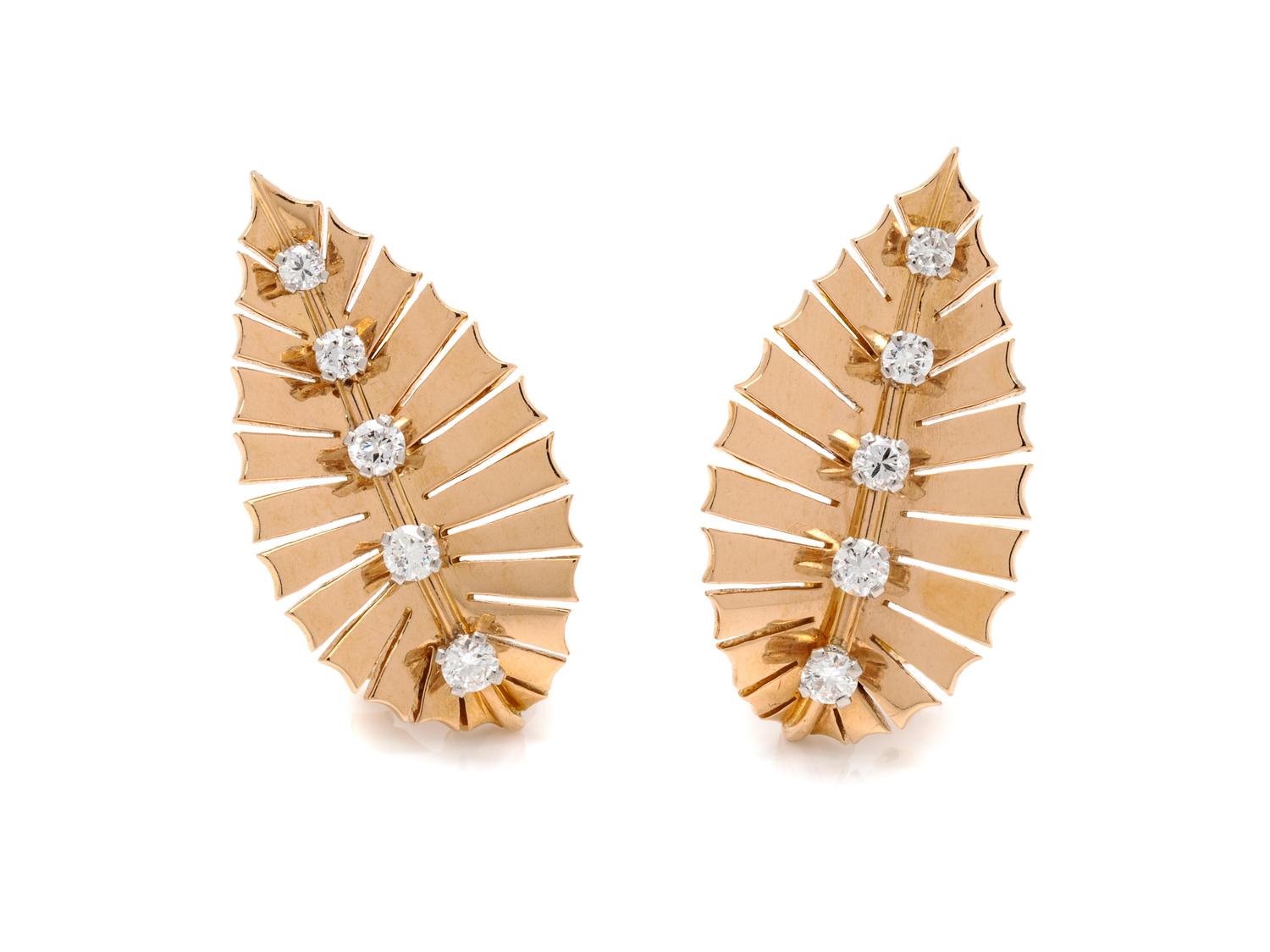 YELLOW GOLD AND DIAMOND LEAF MOTIF EARCLIPS