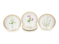 Thirteen Royal Copenhagen Flora Danica Porcelain Luncheon Plates