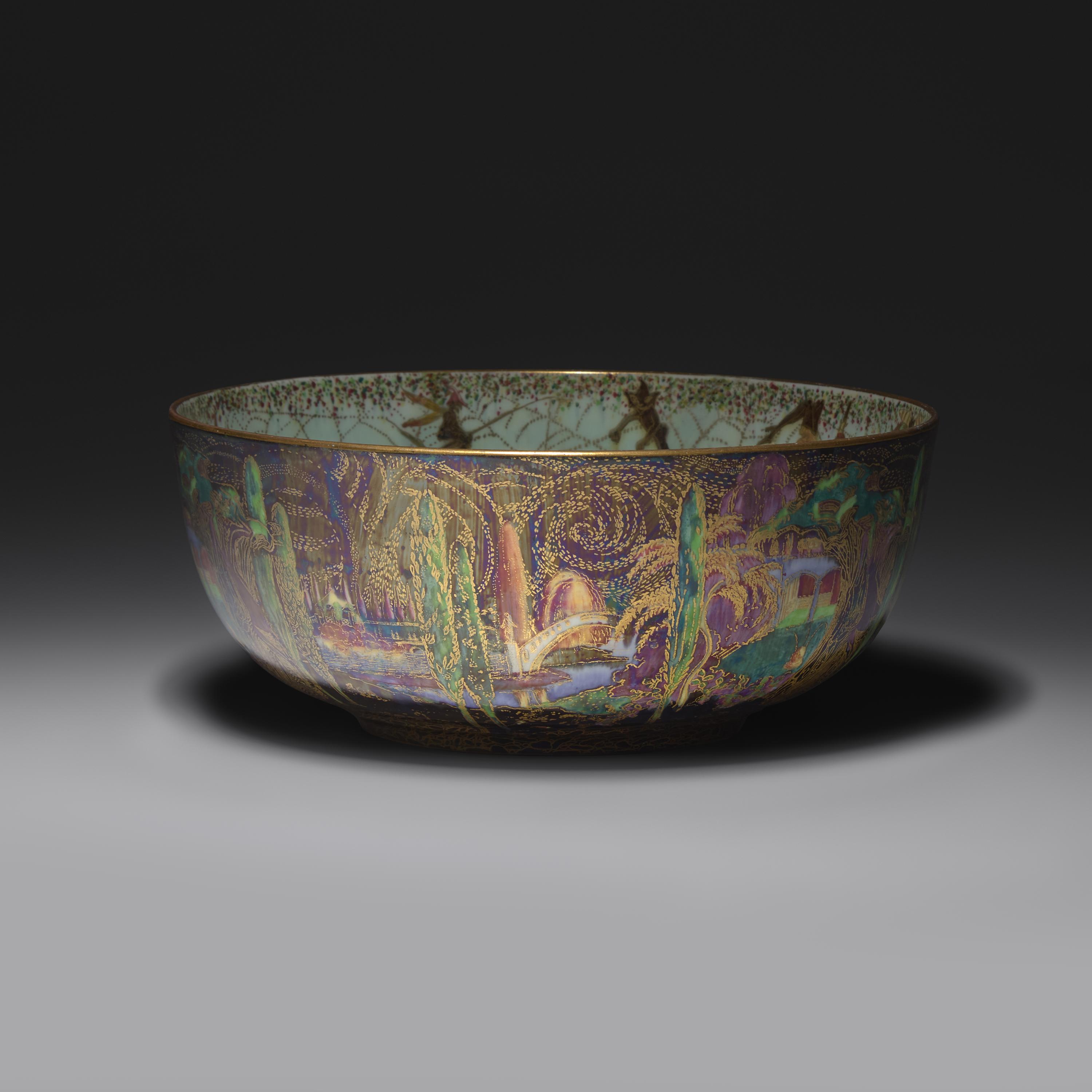 Fairyland Lustre Bowl, pattern Z0964