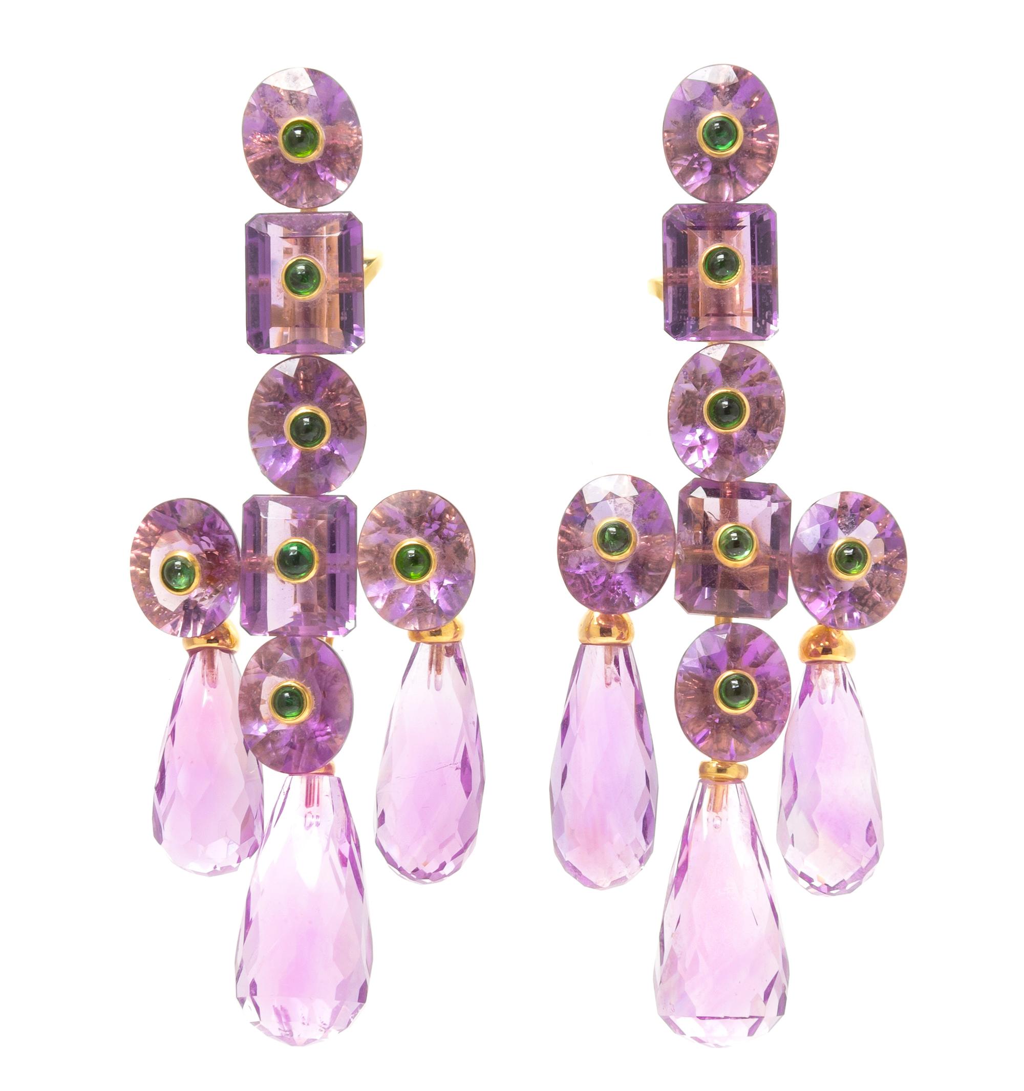 A Pair of 18 Karat Yellow Gold, Amethyst and Peridot Convertible Earclips, 31.65 dwts.