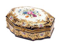 A Sèvres Style Porcelain Box