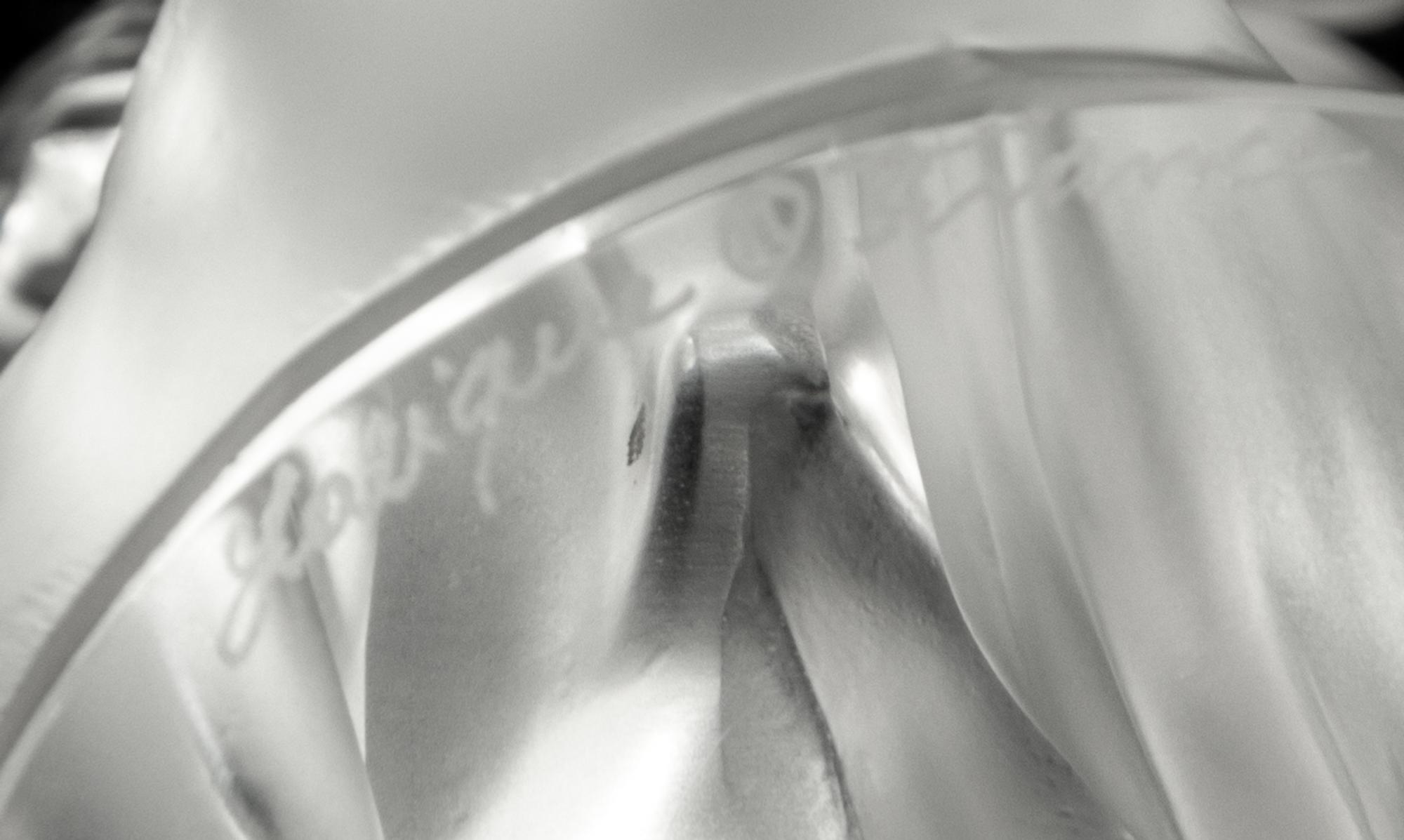 A Lalique Danseuse Bras Levés Figure