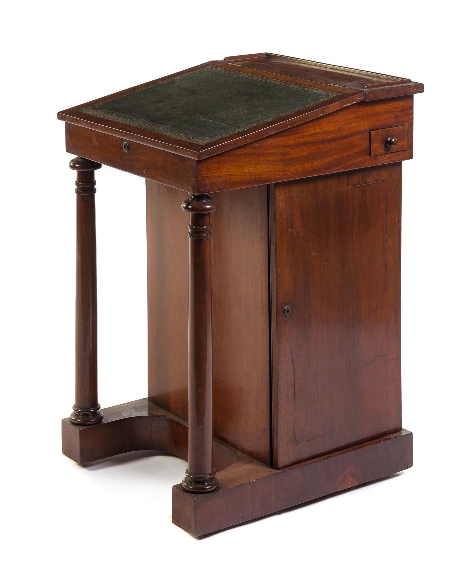 An English Mahogany Davenport Desk Height 33 x width 22 x depth 22 1/4 inches. — LATE 19TH CENTURY