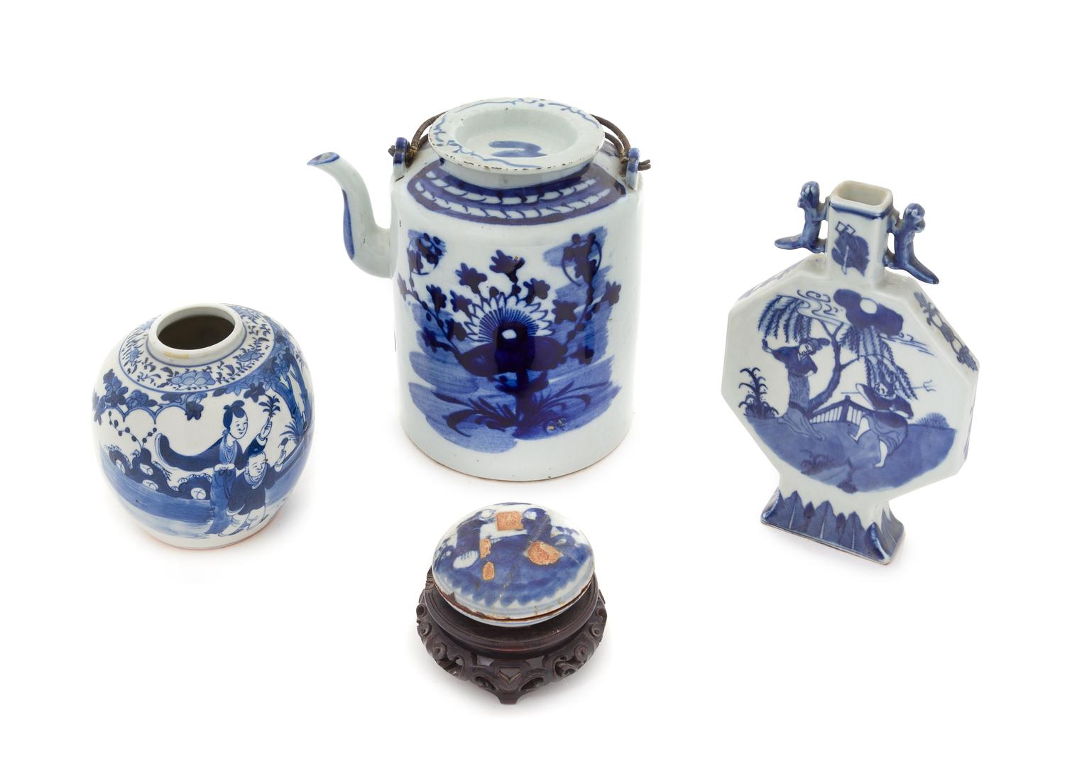 Four Chinese Blue and White Porcelain Articles Height of tallest 8 1/4 inches. — LATE QING DYNASTY