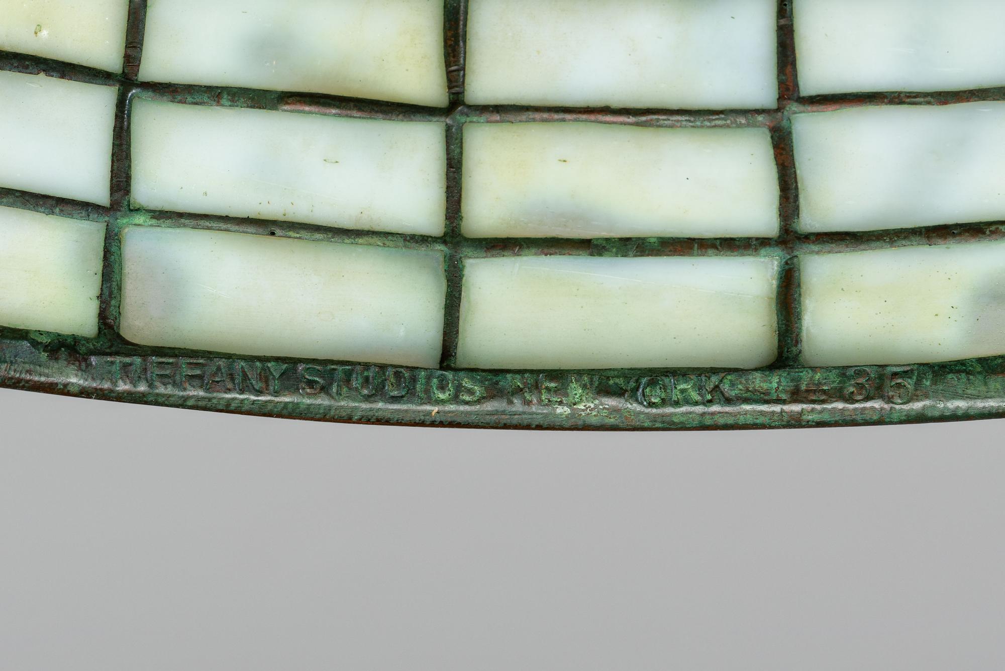 Acorn Table Lamp