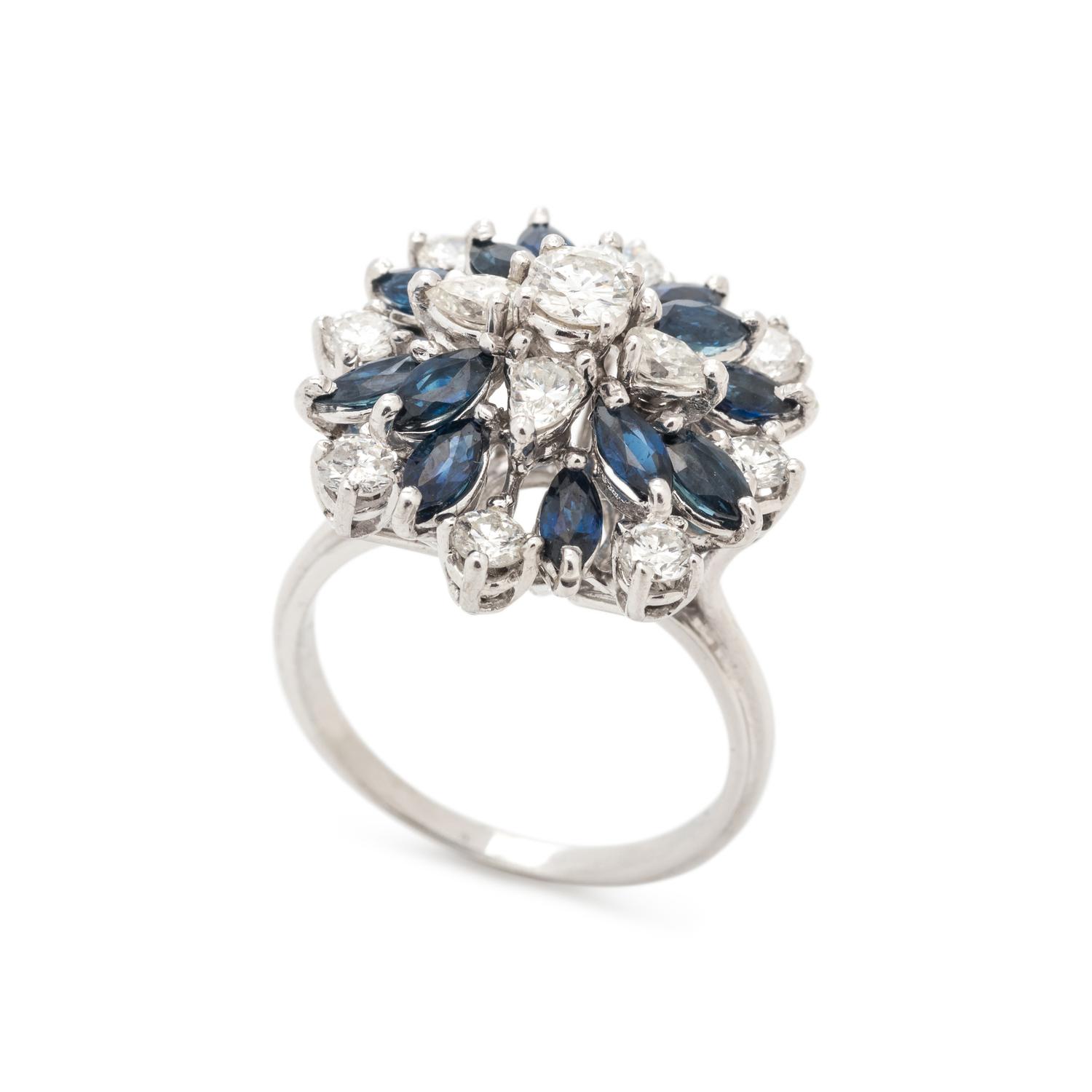 SAPPHIRE AND DIAMOND RING