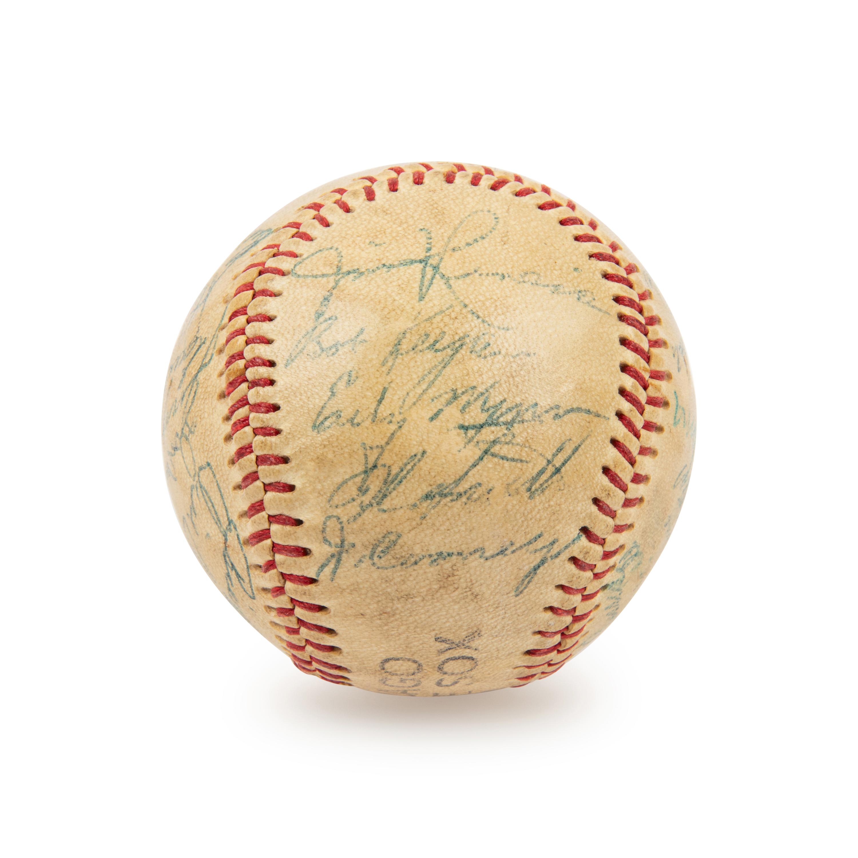 A 1958 Chicago White Sox Team Signed Autograph Baseball Including Nellie Fox (Beckett Authentication Services) - 29 Signatures