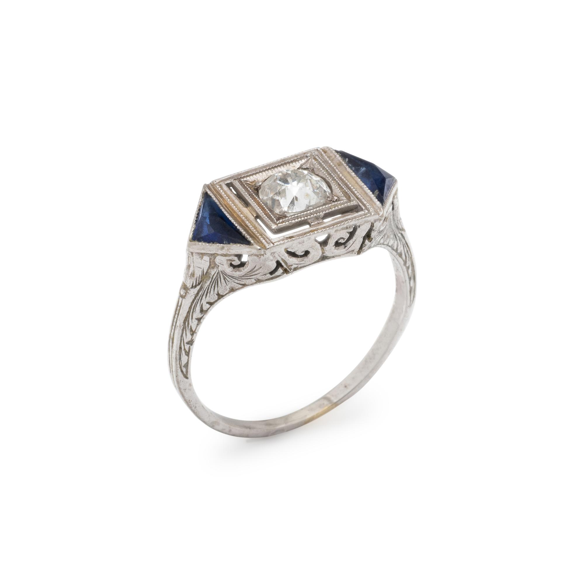 DIAMOND AND SYNTHETIC SAPPHIRE RING