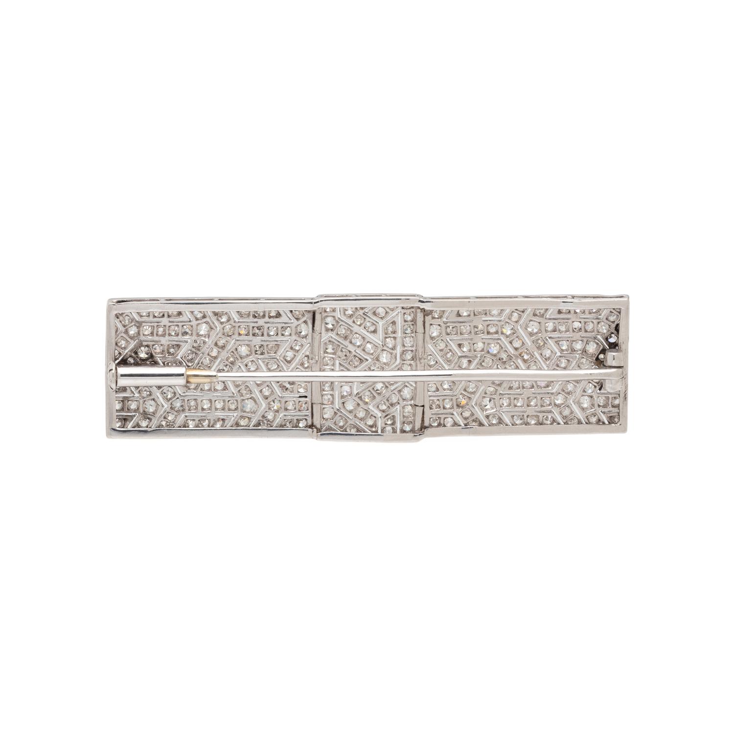 ART DECO, DIAMOND BOW BROOCH