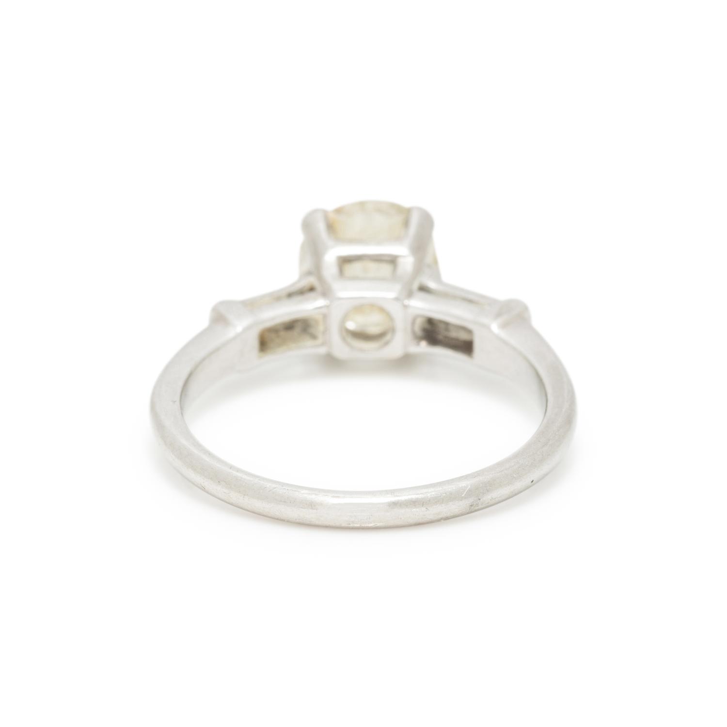 DIAMOND RING