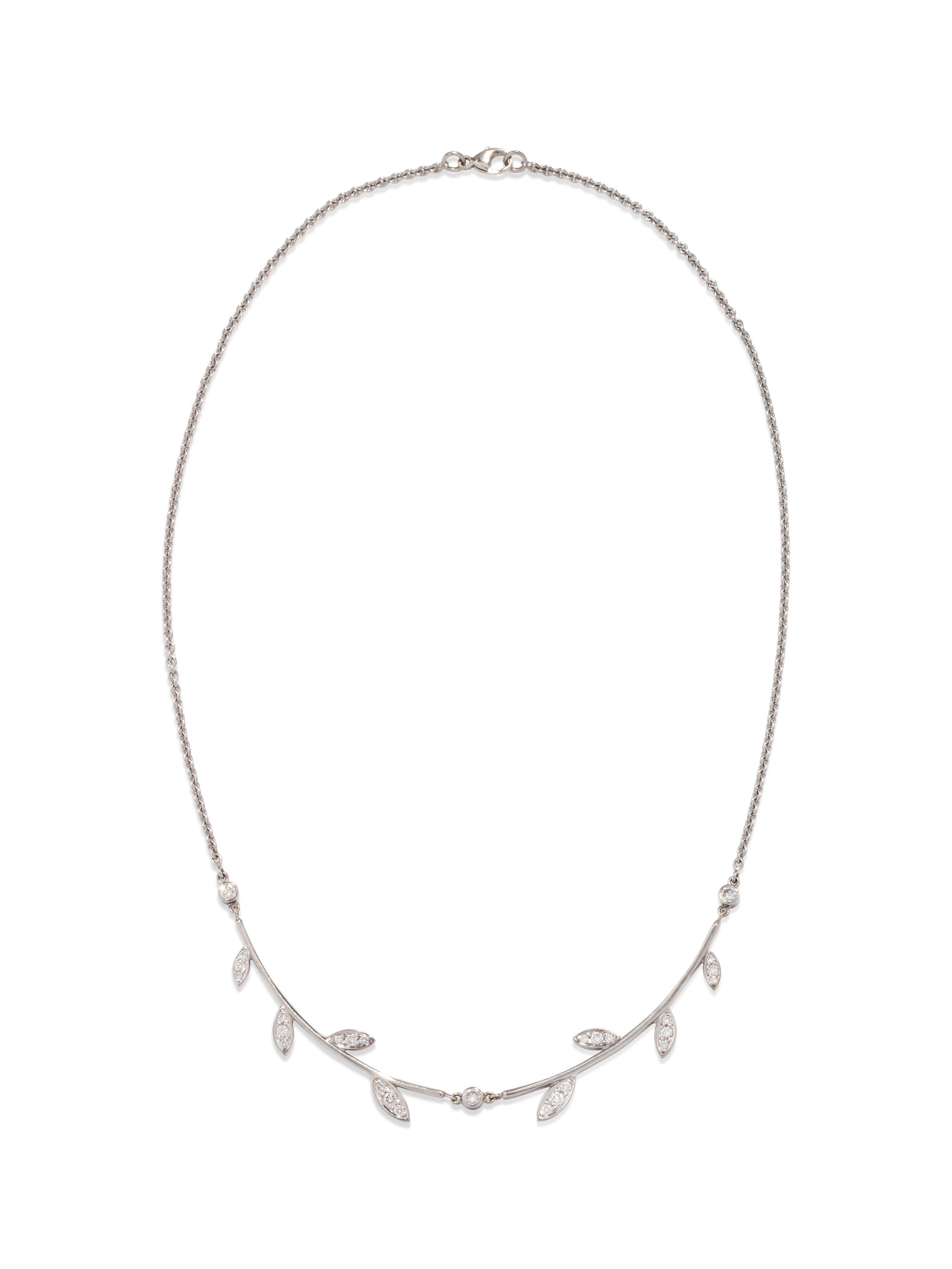 WHITE GOLD AND DIAMOND NECKLACE