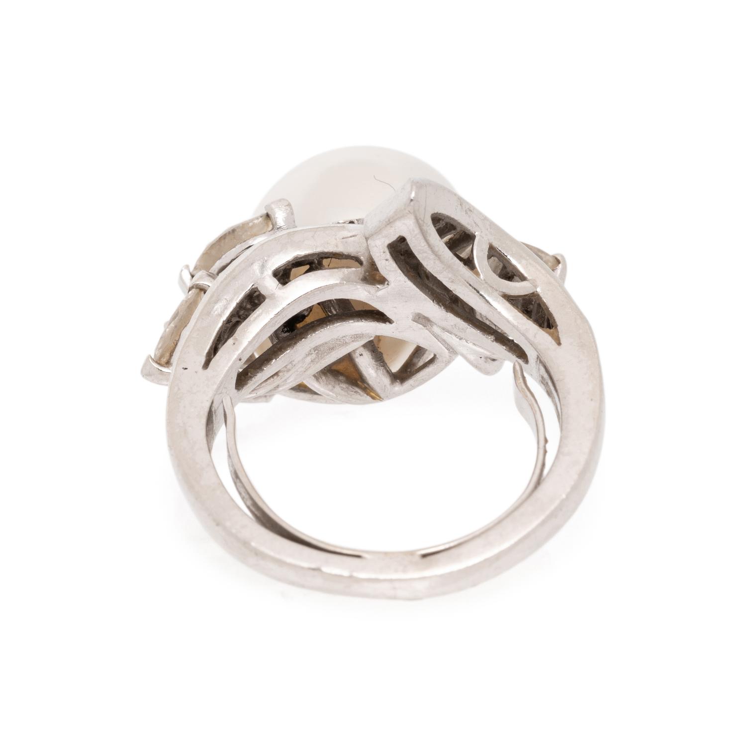 CULTURED SOUTH SEA PEARL AND DIAMOND RING