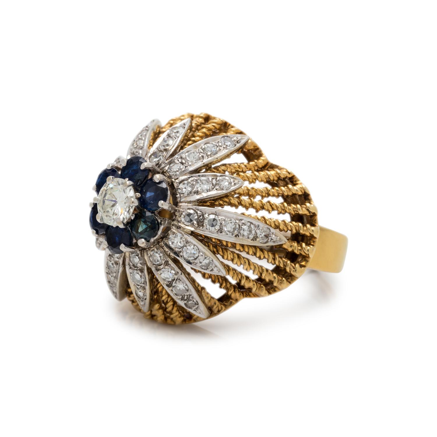 BICOLOR GOLD, DIAMOND AND SAPPHIRE RING